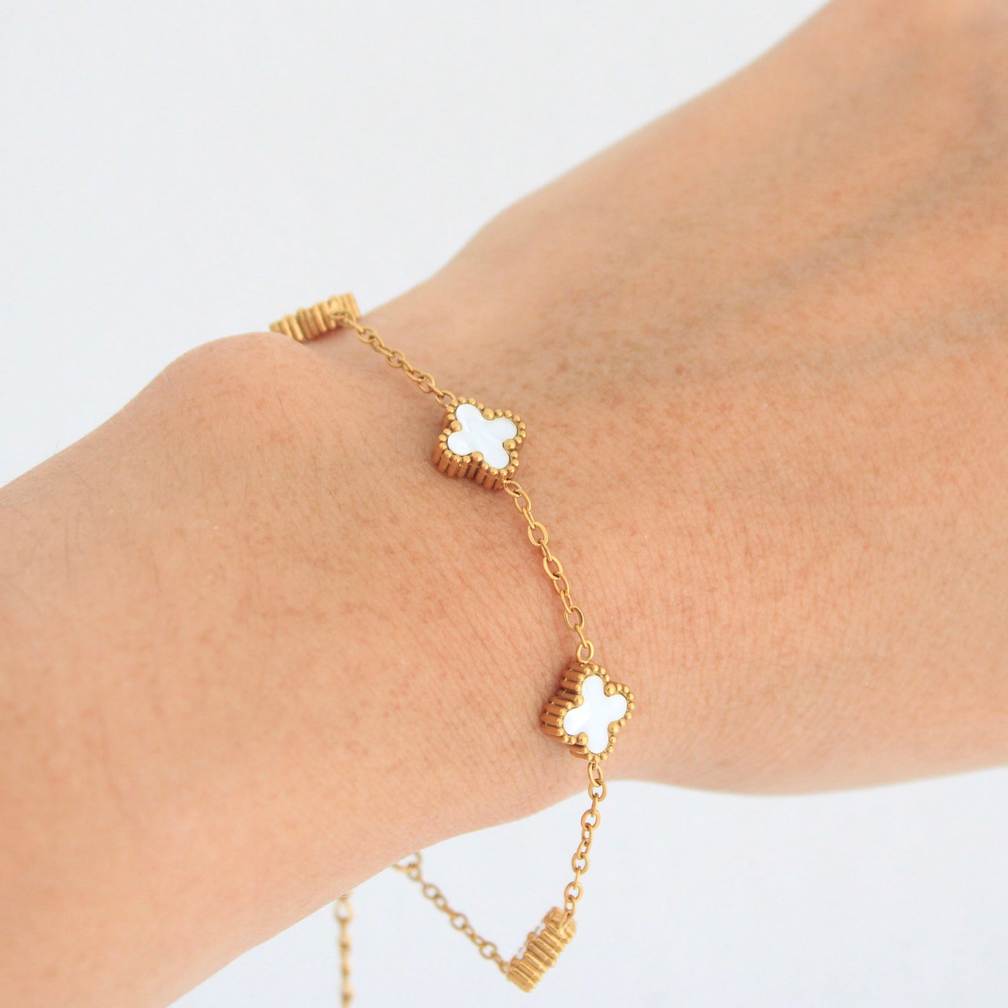 White Mini Clover Bracelet💧