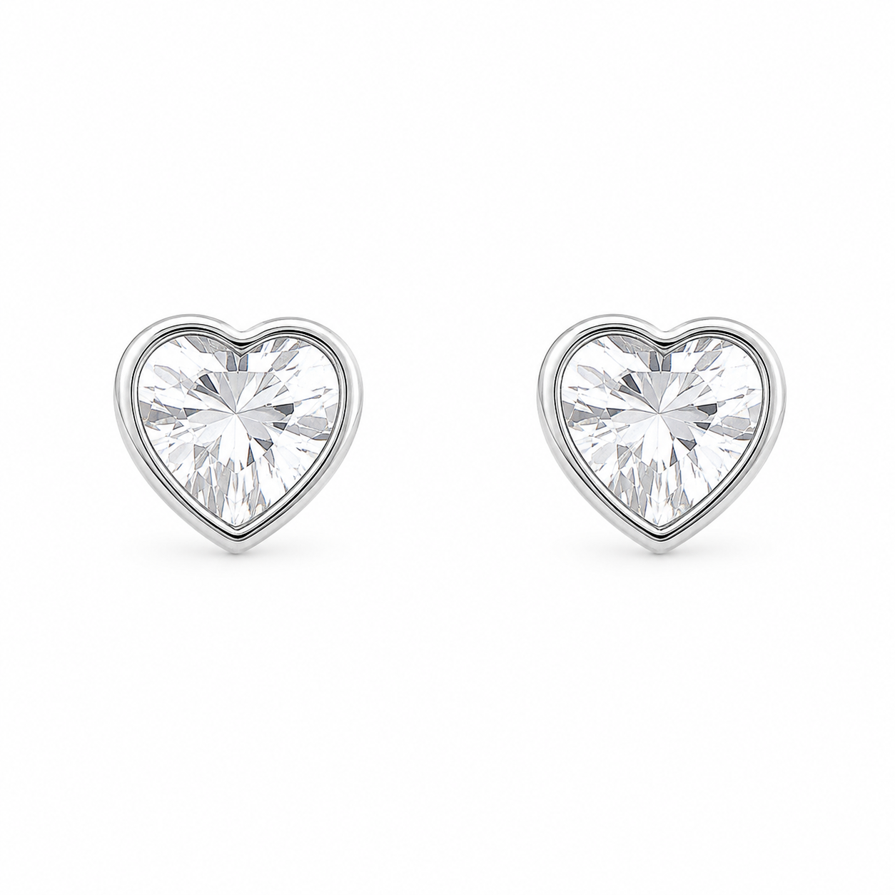 Mini Heart Studs Silver💧