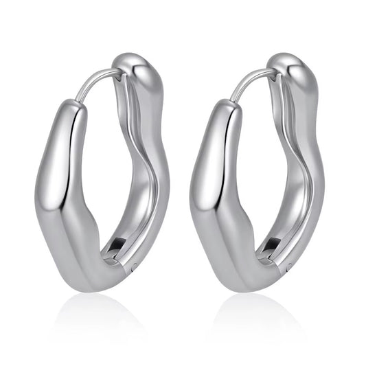 Naya Wavy Hoops Silver💧